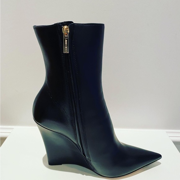 Brand new JIMMY CHOO Blake Pointed Toe Wedge Booties - Picture 2 of 10